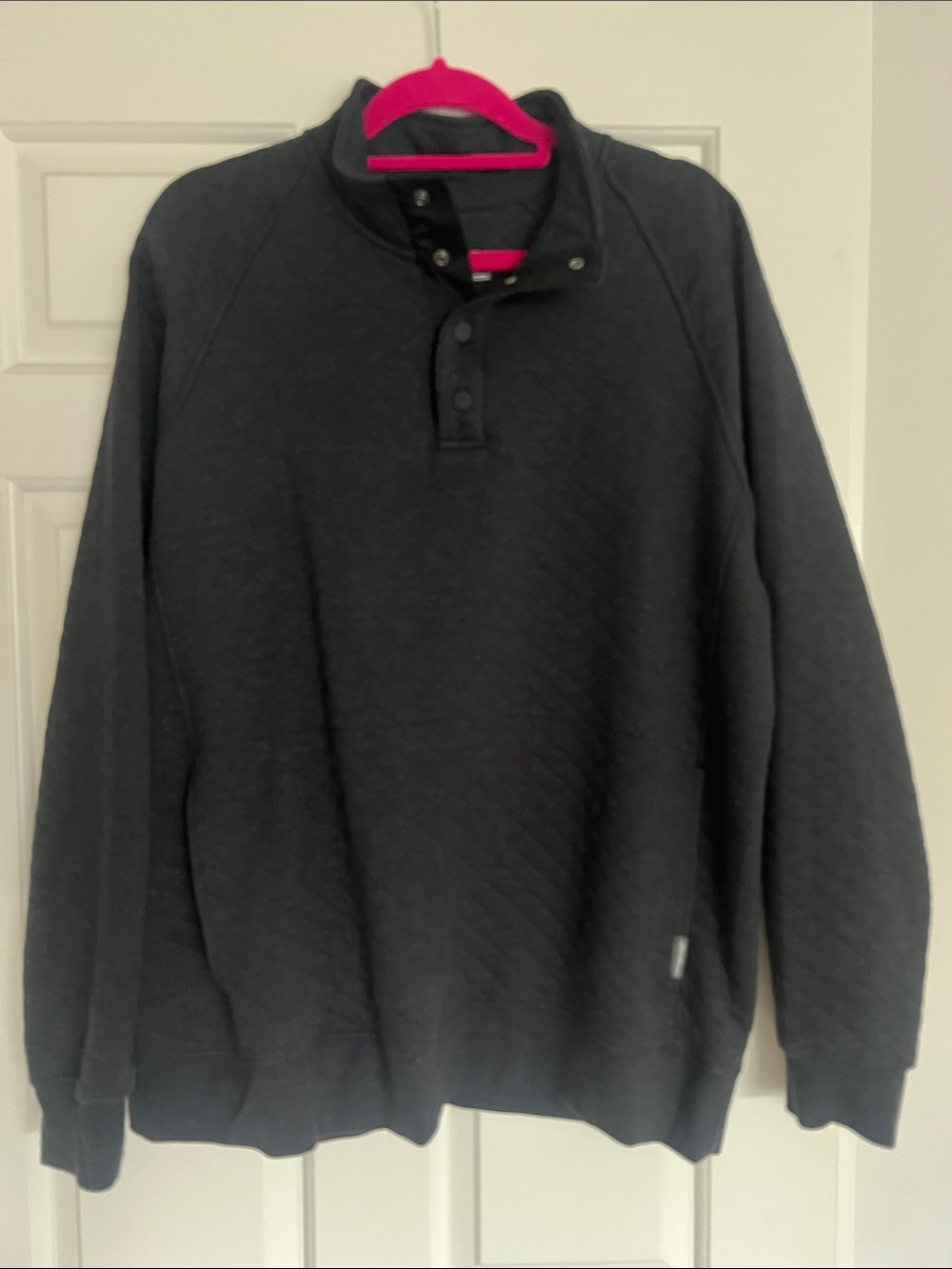 Eddie Bauer Men's Black Quilted Crewneck Snap Pullover